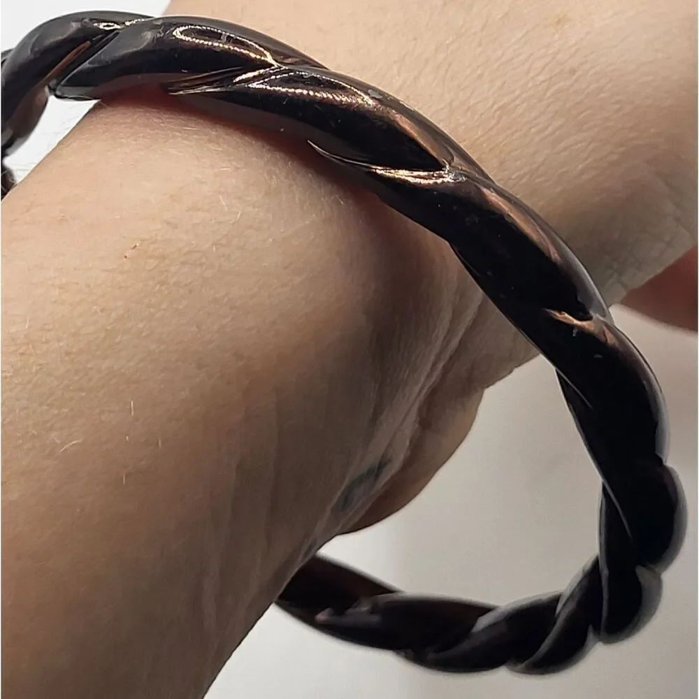 Vintage 70s Twisted Black Acrylic Bangle Bracelet 2.6in dia